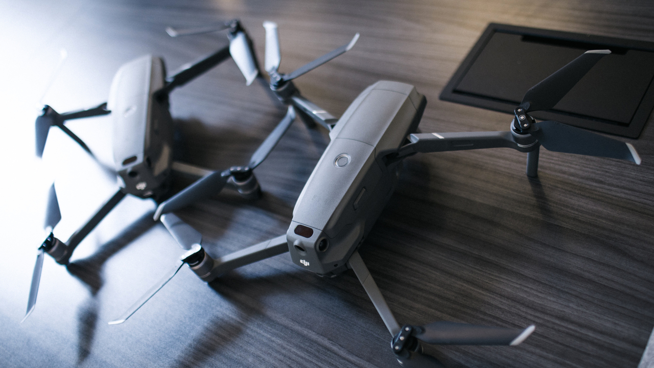 DJI    Mavic 2  Hasselblad